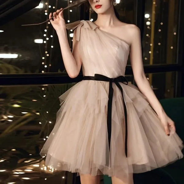 Fairy Mesh Tiered Simple Elegant Wedding Party Robe Slim Waist One Shoulder Temeprament Prom Dress Design Short Evening Dress